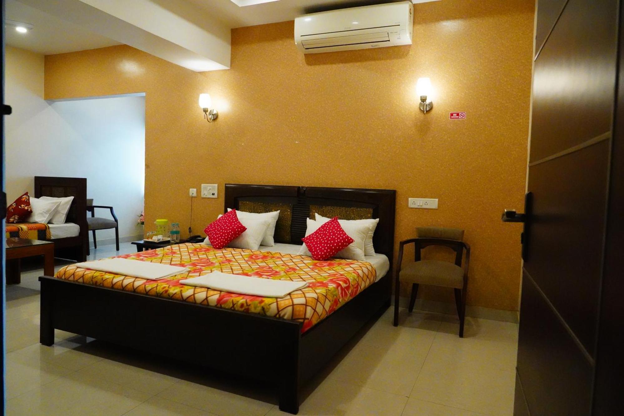 Hotel Vinayagam Residency Arcot Esterno foto