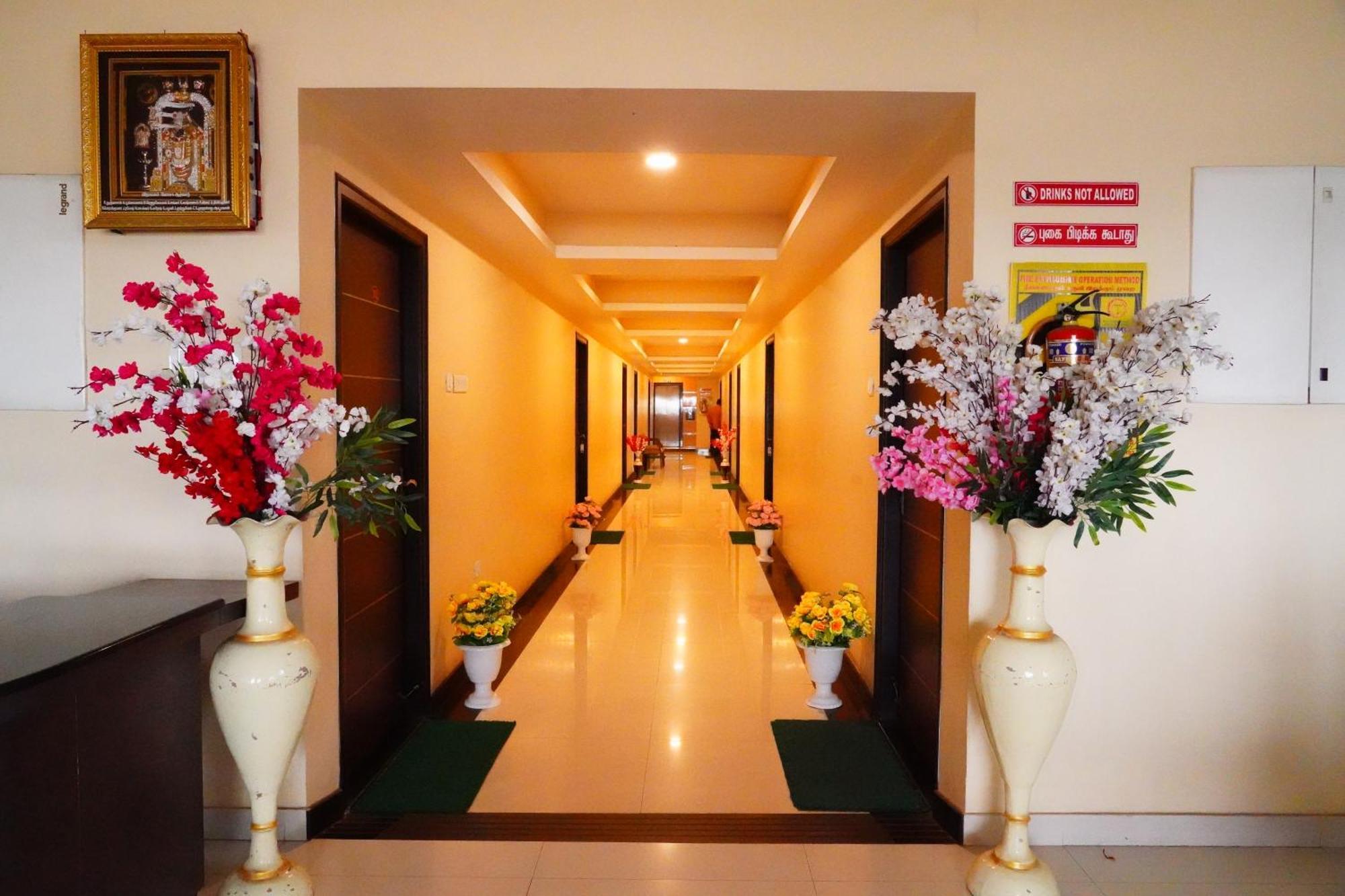 Hotel Vinayagam Residency Arcot Esterno foto